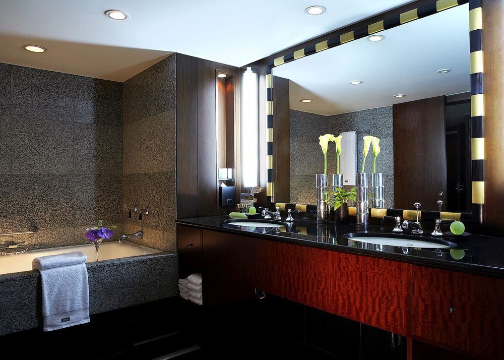 The Westin Josun Seoul Hotel Logo